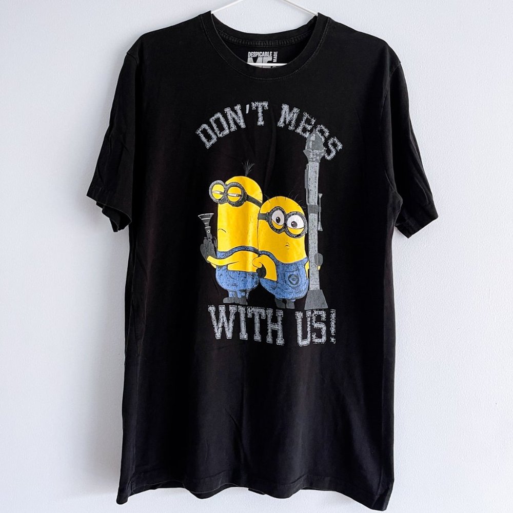 Universal Studios Despicable Me Minion Made Black Graphic T-Shirt Print Tee Sz L